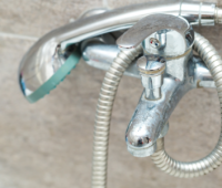 【初心者でも簡単！】外れたシャワーホースを自分で交換する手順と予防法