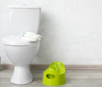 【焦らないで！】トイレにおむつを流した時の自力で解消する正しい対処法とやってはいけないNG行動とは？